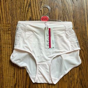 Plus size pink Boyshort panty